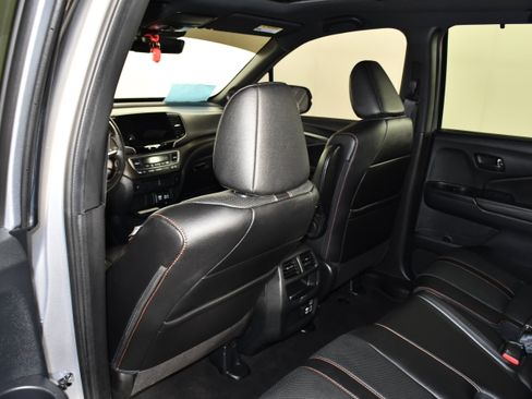 Certified 2023 Honda Passport TrailSport image 48