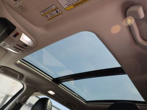 Used 2021 Subaru Ascent Touring image 59