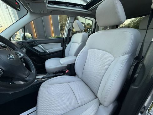 Used 2014 Subaru Forester 2.5i Premium w/ Popular Package #2 AWD/4WD image 18