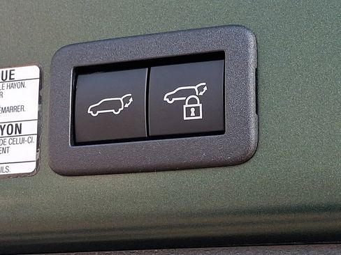 Used 2022 Toyota Corolla Cross XLE w/ Convenience Package image 29