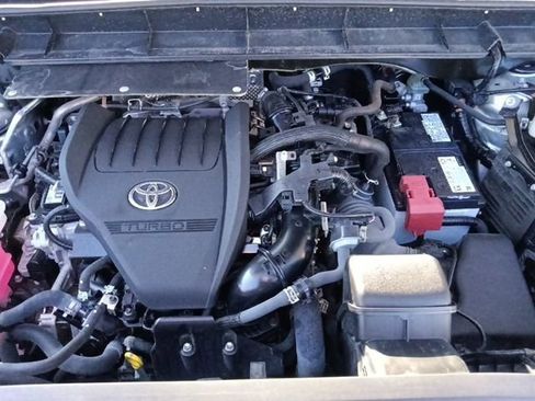 Used 2023 Toyota Highlander XLE image 36