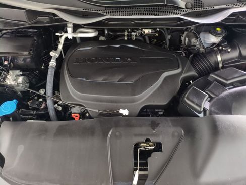 Certified 2025 Honda Odyssey Touring image 25