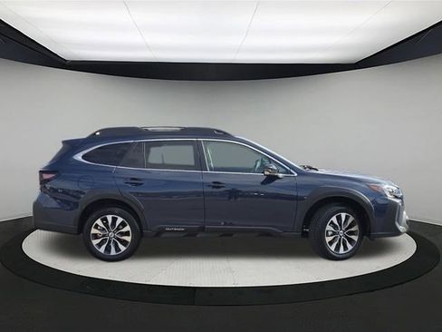 New 2025 Subaru Outback Limited image 8