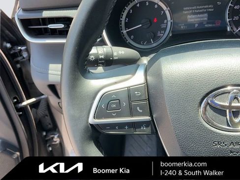 Used 2024 Toyota Highlander XSE FWD image 20