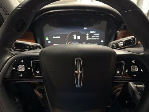 Used 2022 Lincoln Corsair Reserve w/ Equipment Group 201A image 16