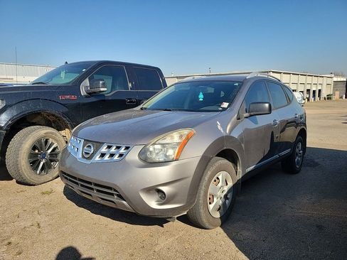 Used 2015 Nissan Rogue S w/ Convenience Package image 2