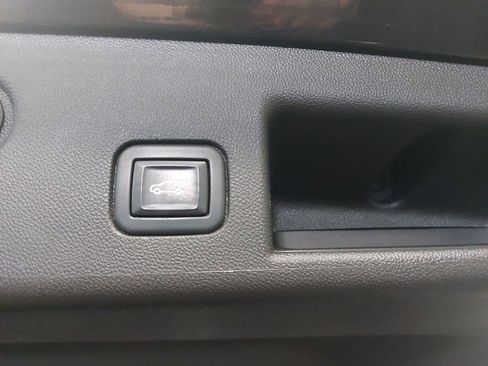 Used 2022 Chevrolet Equinox LT AWD/4WD image 13