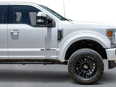 Used 2022 Ford F250 Lariat w/ Lariat Value Package AWD/4WD image 8