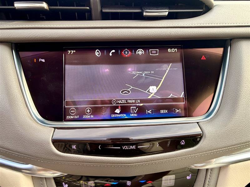 Used 2017 Cadillac XT5 Luxury w/ Driver Awareness Package FWD image 22