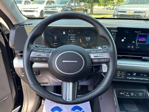 Used 2024 Hyundai Kona Limited AWD/4WD image 17