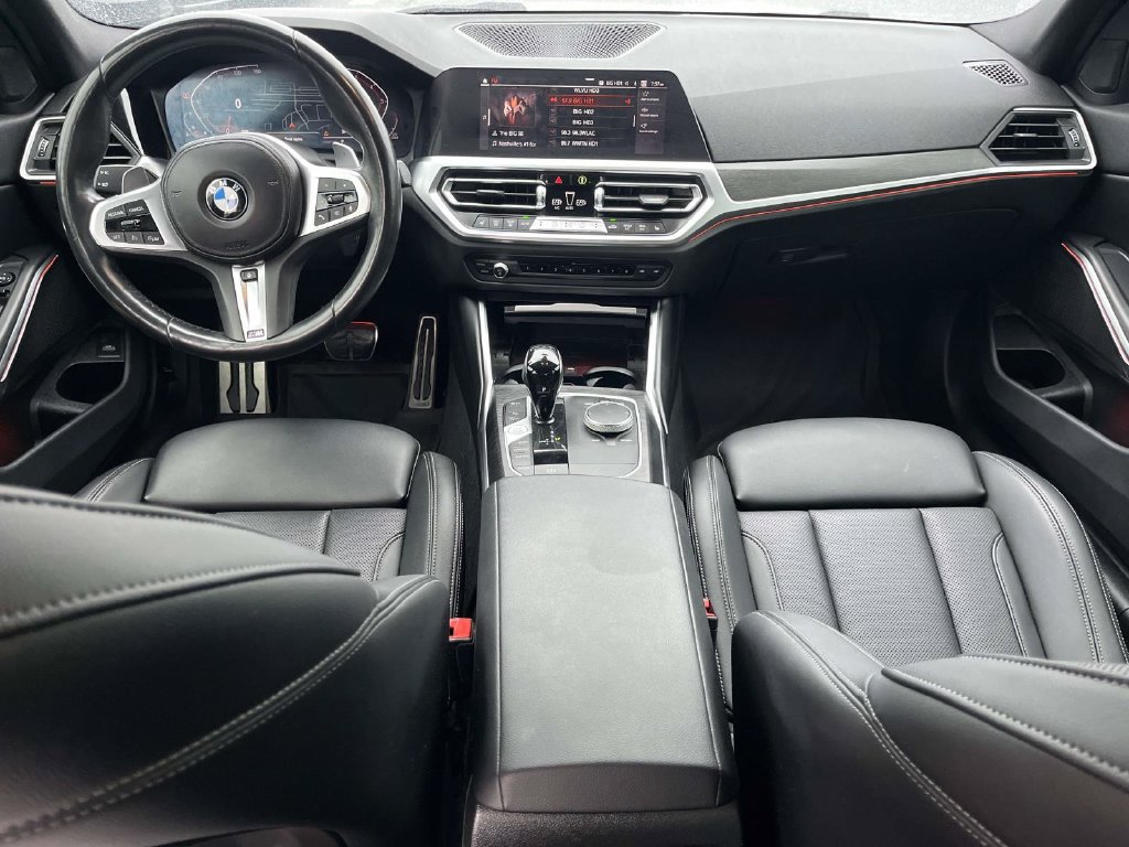 Used 2022 BMW 330i xDrive Sedan w/ M Sport Package AWD/4WD image 12