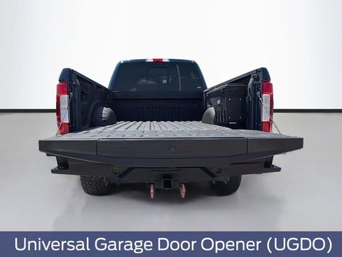 Used 2019 Ford F250 Lariat w/ Lariat Ultimate Package AWD/4WD image 32