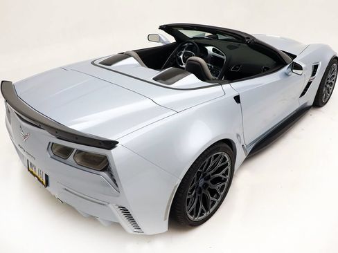 Used 2017 Chevrolet Corvette Grand Sport RWD image 19
