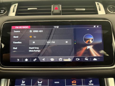 Used 2020 Land Rover Range Rover Sport SVR AWD/4WD image 22
