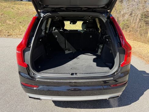 Used 2019 Volvo XC90 T6 Momentum w/ Protection Package Premier image 18