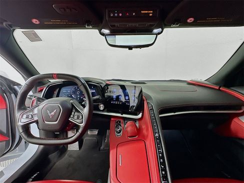 Used 2021 Chevrolet Corvette Stingray Preferred Cpe w/ Z51 Performance Package image 3