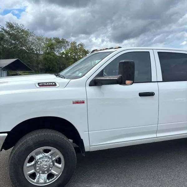Used 2022 RAM 2500 Tradesman w/ Chrome Appearance Group AWD/4WD image 2