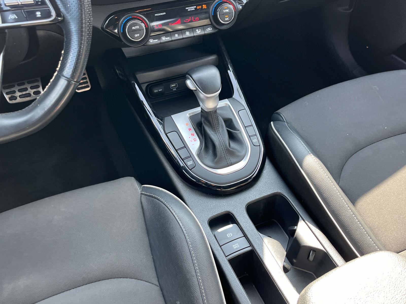 Used 2022 Kia Forte GT-Line w/ GT-Line Technology Package FWD image 15
