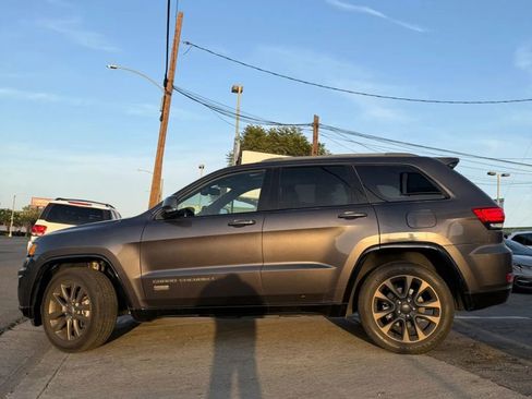 Used 2016 Jeep Grand Cherokee Limited 75th Anniversary image 8
