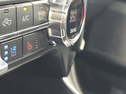 Used 2021 Ford F150 Lariat w/ Equipment Group 502A High image 36