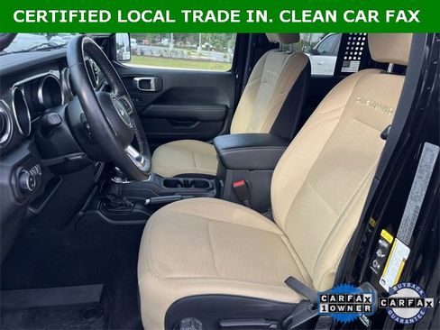 Used 2021 Jeep Gladiator Overland w/ Cold Weather Group image 3