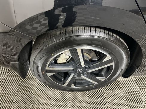 Used 2024 Nissan Sentra SV w/ All-Weather Package image 10