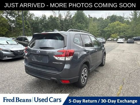 Used 2023 Subaru Forester Premium AWD/4WD image 7
