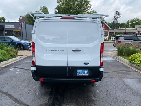 Used 2023 Ford Transit 250 Low Roof w/ Load Area Protection Package RWD image 4