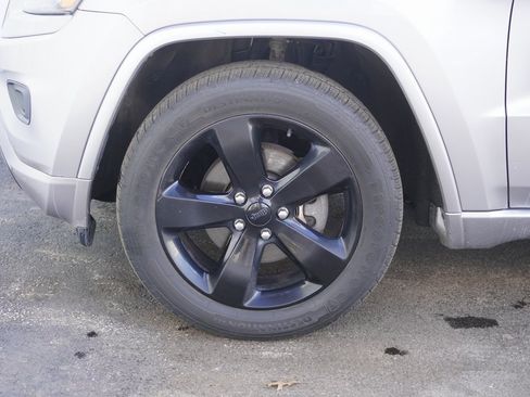 Used 2015 Jeep Grand Cherokee Altitude image 6