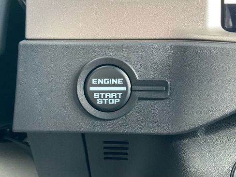 New 2025 Ford Bronco Outer Banks image 29