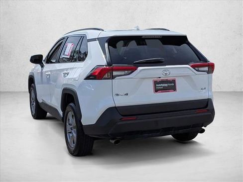 Used 2024 Toyota RAV4 XLE FWD image 8