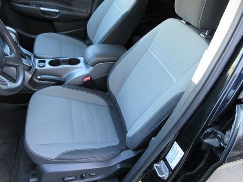 Used 2014 Ford Escape SE image 17