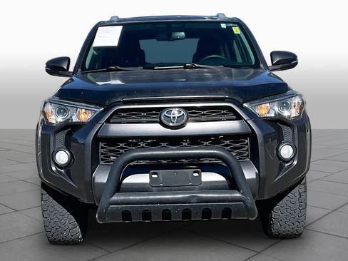 Used 2018 Toyota 4Runner SR5 Premium AWD/4WD image 4