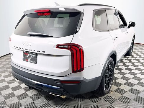 Used 2022 Kia Telluride SX w/ SX Prestige Package AWD/4WD image 7