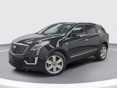 New 2025 Cadillac XT5 Luxury w/ LPO, Red Accent Package