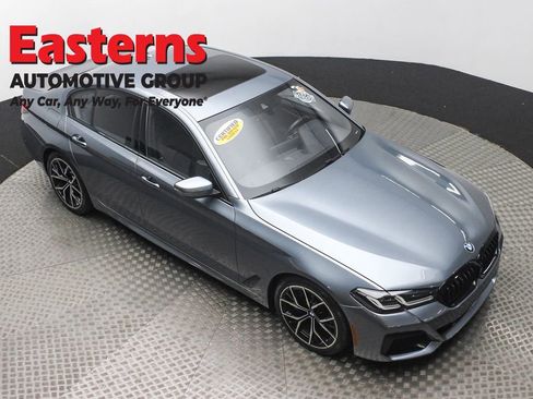 Used 2022 BMW 530i xDrive w/ M Sport Package image 3