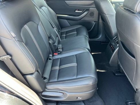 Certified 2025 MAZDA CX-90 3.3 Turbo w/ Select Package AWD/4WD image 17