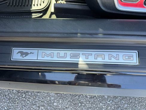 Used 2017 Ford Mustang GT Premium RWD image 38
