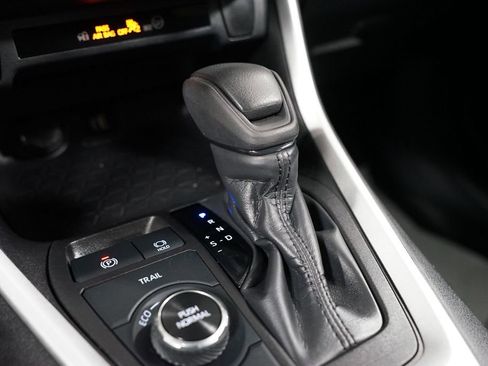 Certified 2024 Toyota RAV4 XLE image 21