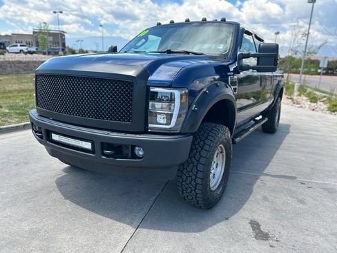 Used 2010 Ford F350 4x4 Crew Cab Super Duty image 3