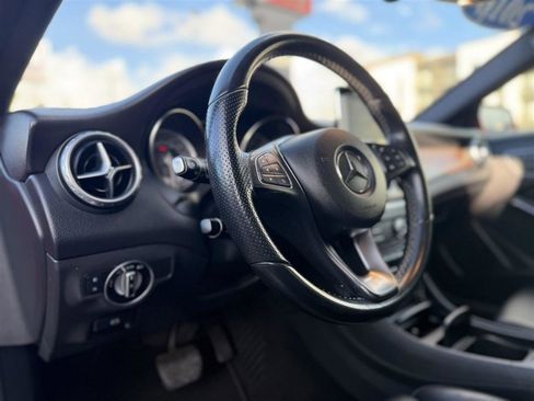 Used 2016 Mercedes-Benz GLA 250 4MATIC image 22