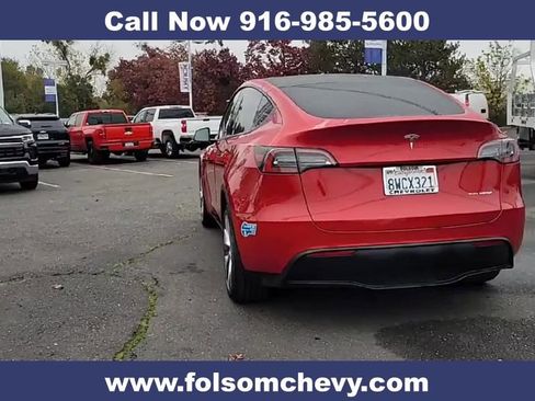 Used 2021 Tesla Model Y Long Range image 9