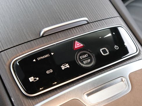 Used 2023 Mercedes-Benz EQS 580 4MATIC Sedan image 26