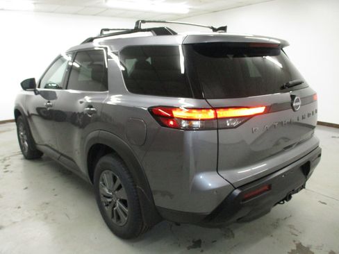 New 2026 Nissan Pathfinder SL w/ SL Premium Package (P04) AWD/4WD image 8