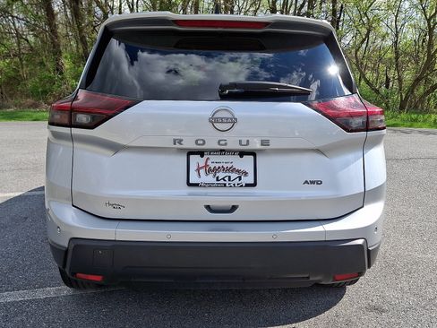 Used 2024 Nissan Rogue S AWD/4WD image 5