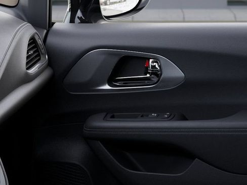 New 2026 Chrysler Pacifica Select FWD image 25
