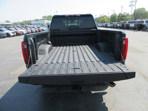 Certified 2025 GMC Sierra 2500 Denali w/ Denali Reserve Package AWD/4WD image 8