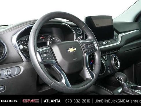 Certified 2025 Chevrolet Blazer LT FWD image 4