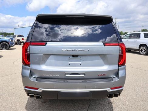 New 2026 GMC Yukon XL Denali w/ Denali Reserve Package AWD/4WD image 4