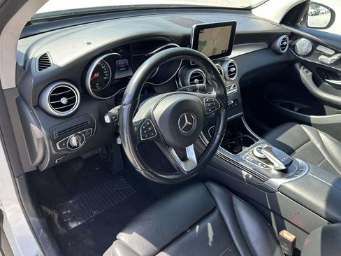 Used 2017 Mercedes-Benz GLC 300 4MATIC image 18